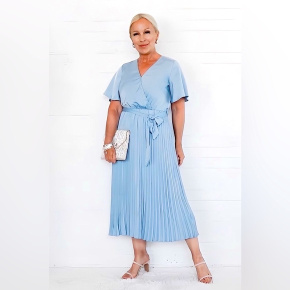 Dresses & Skirts - blue satin wrap midi dress with pleased skirt and flowy kimono sleeves NWT XL